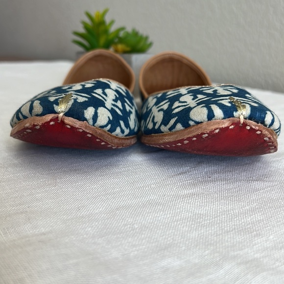 MOCHIIS Blue Handmade Slip-On Jutti Flats Size 36 - Picture 5 of 8